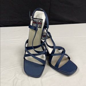 Brand new navy blue heels